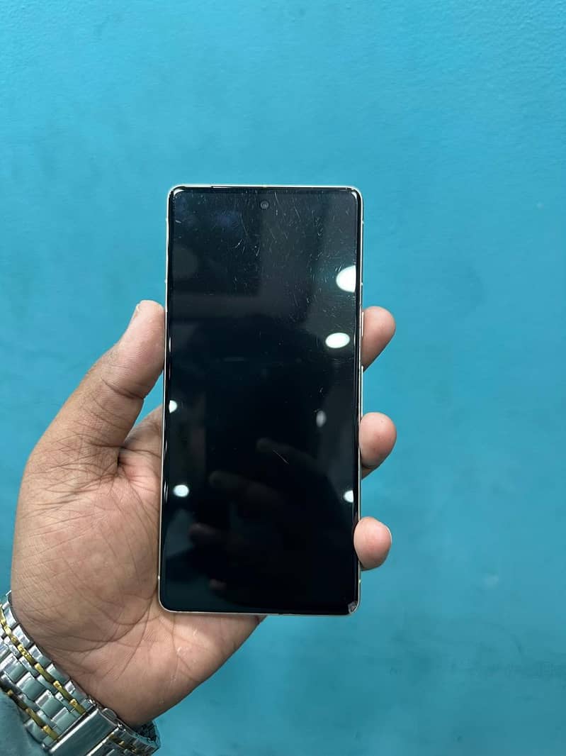 Google Pixel 7 4