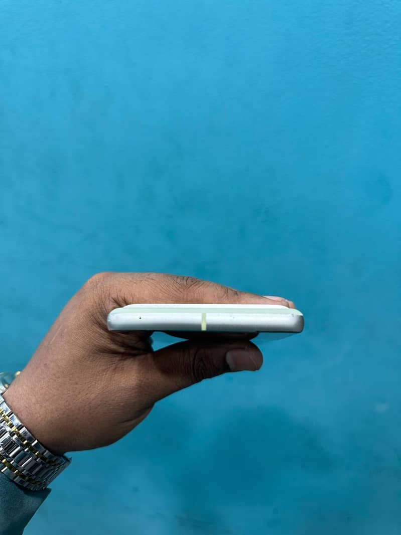 Google Pixel 7 5
