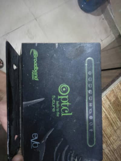 ptcl wifi router bilkul ok he charger available ni he