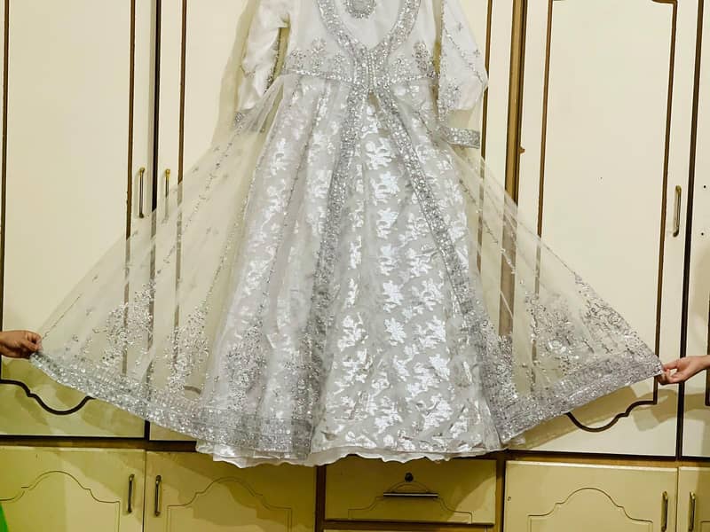 White maxi 2