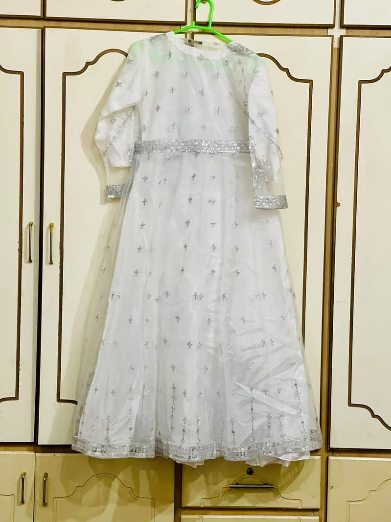 White maxi 4