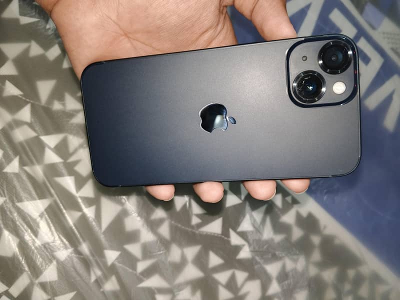Apple iPhone 14 5