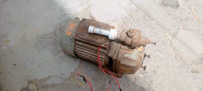 Deep well ejector motor