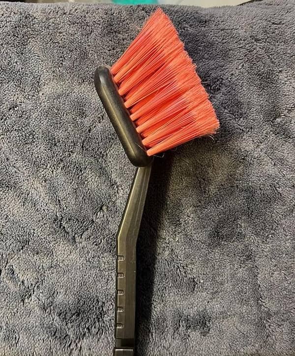 Car Tyre Brush Red