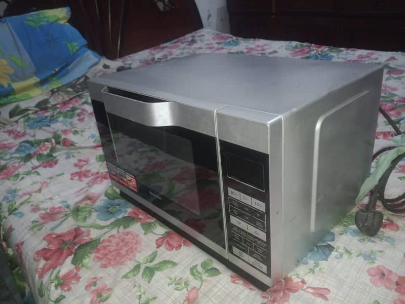Sharp micro oven plus gril 0