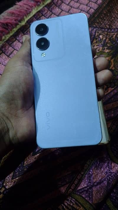 Vivo Y17s