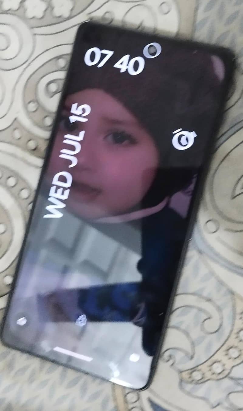 Google Pixel 7 4
