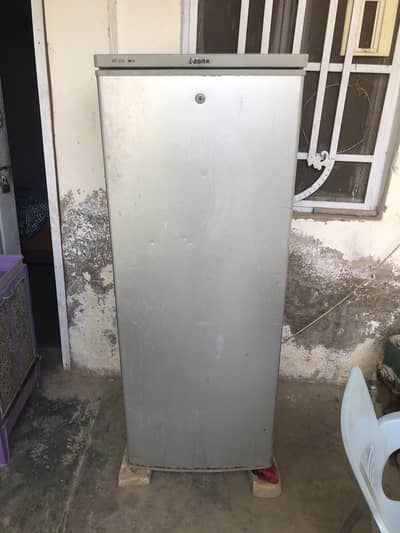 Freezer L zone MF-200 Vertical