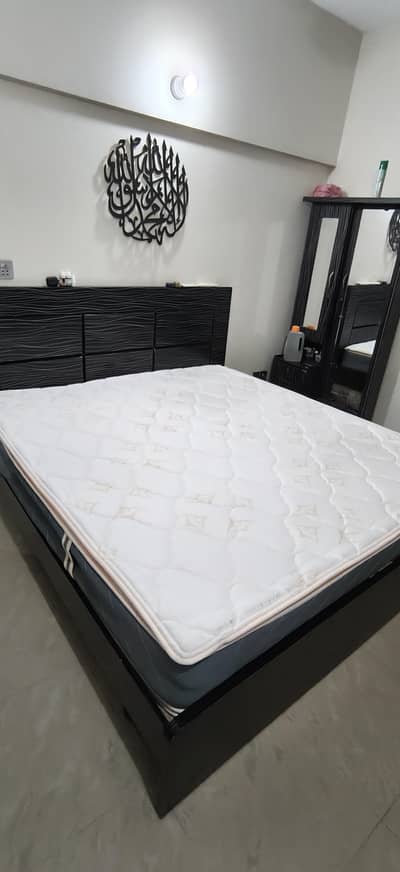 Dura Spring Silent Night Plus King Size Mattress (9 years warranty)