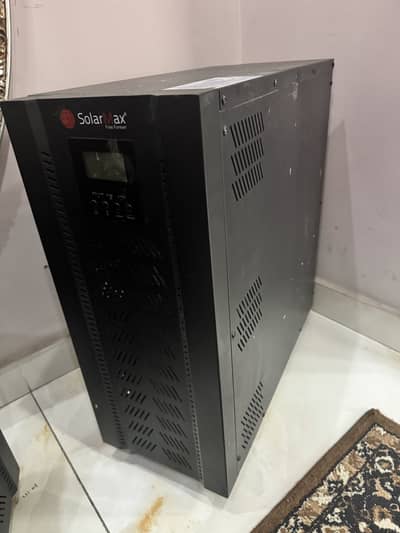Used Solarmax 9kw Hybrid Inverter 3phase with 15 days warranty