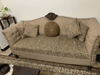 5-Seater Sofa Set in Excellent Condition (3+1+1)