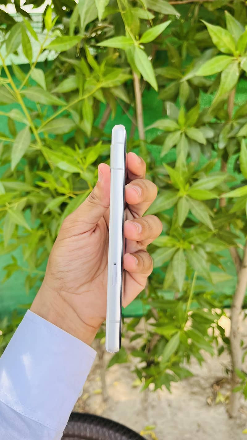 Google Pixel 7a 1