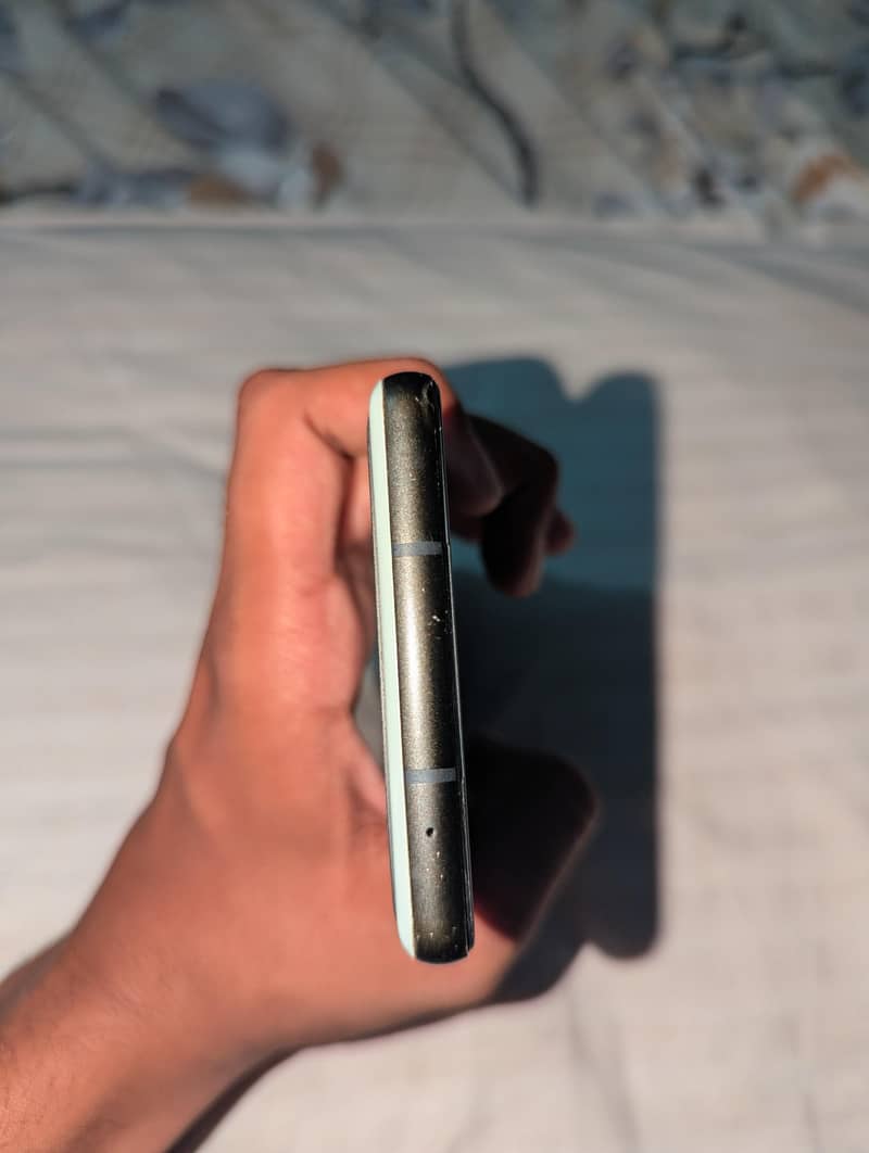 Google Pixel 6a 4