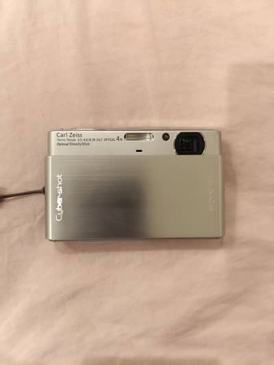 Sony cybershot DSC-T77 digital camera