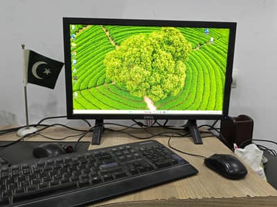 Dell Core i5 3rd generation system+ 19 LCD Screen