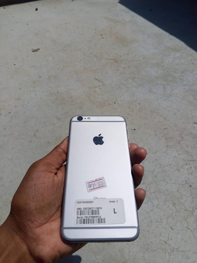 Apple iPhone 6 Plus 4