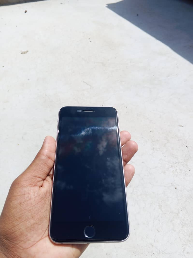 Apple iPhone 6 Plus 5