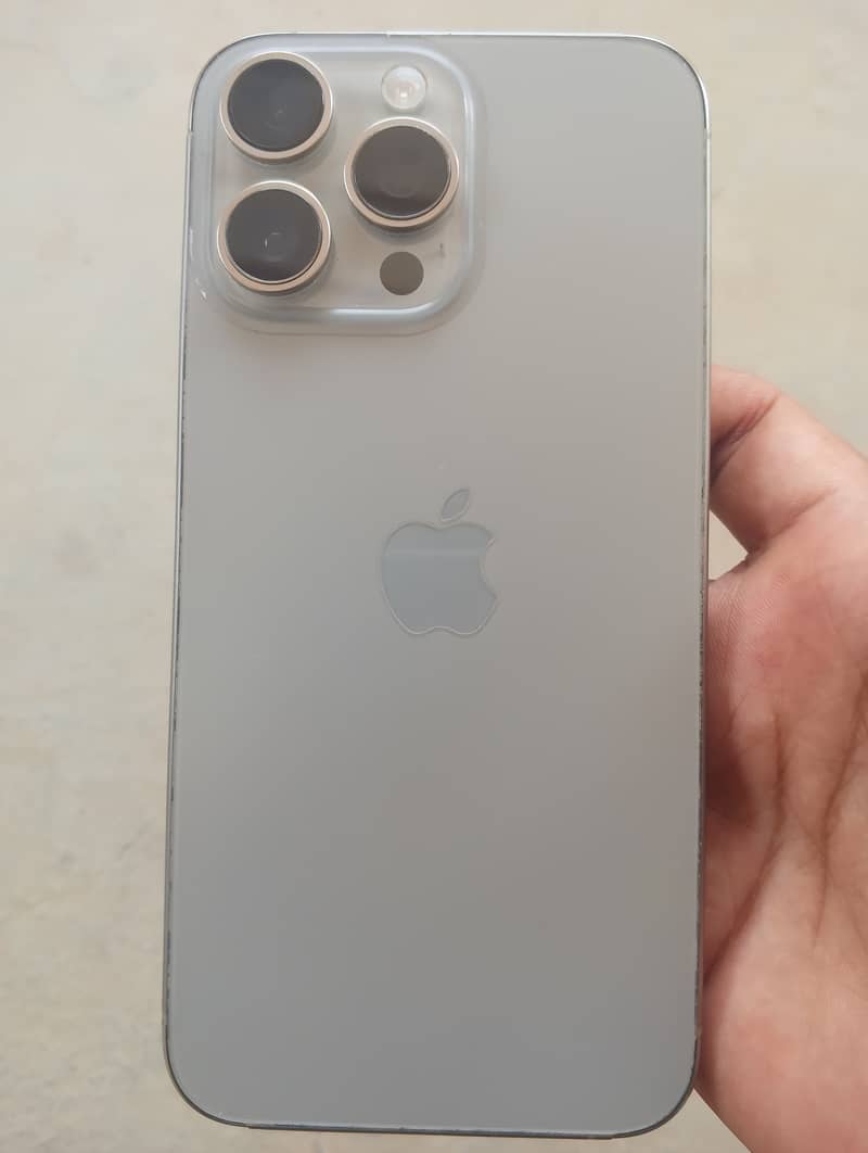 iphone 15pro max 8