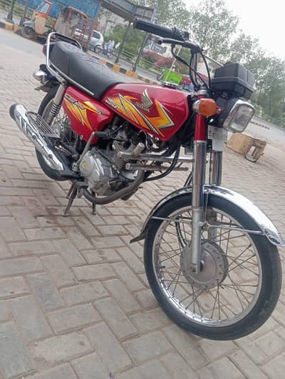 CG125