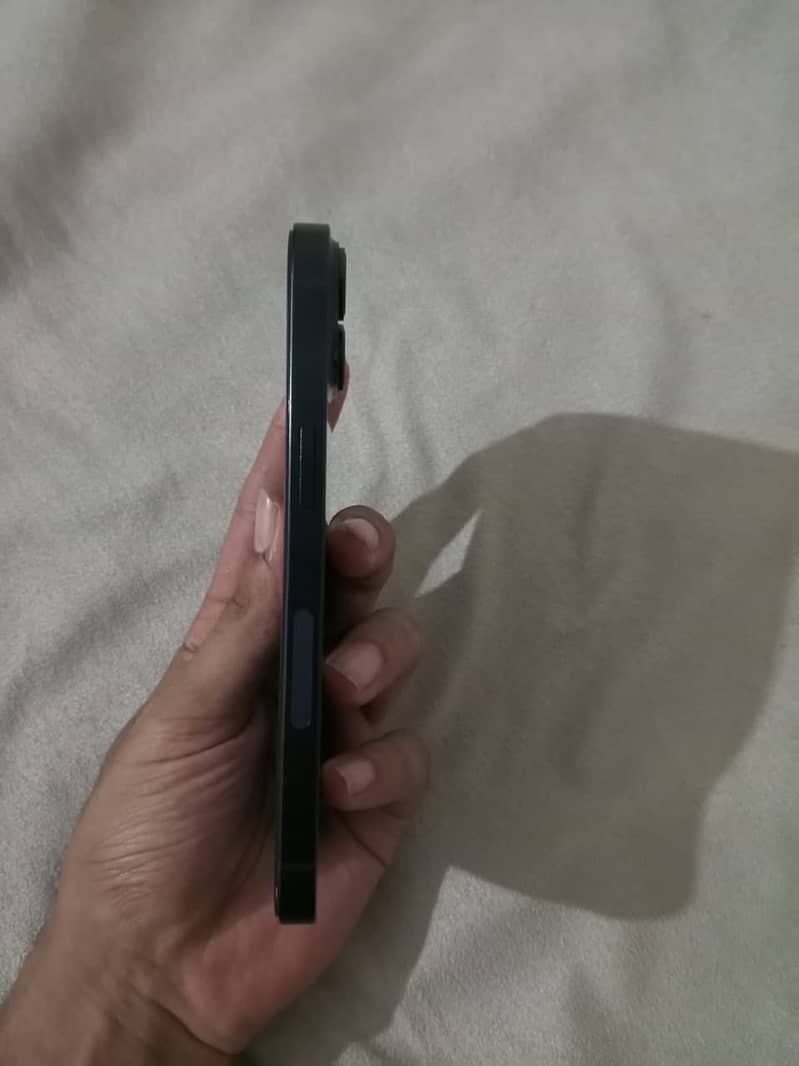 Apple iPhone 14 1