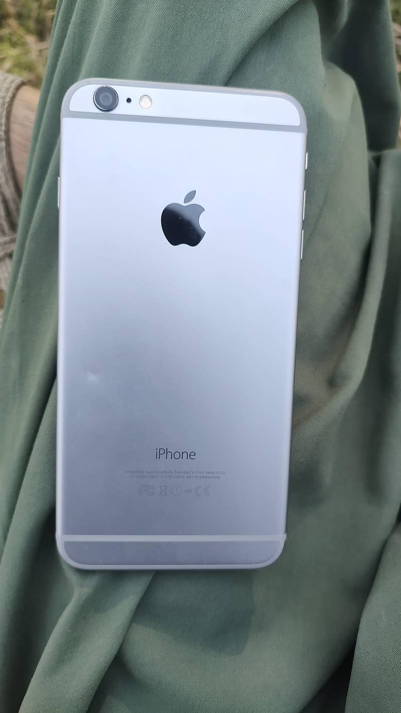 Apple iPhone 6 Plus 2