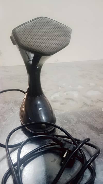 Dawlance Handheld Fabric Steamer 1600W – Quick Crease Removal