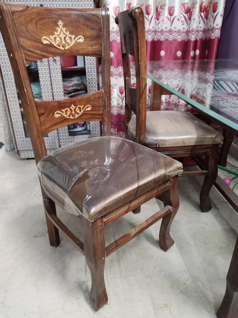 dinning table 0
