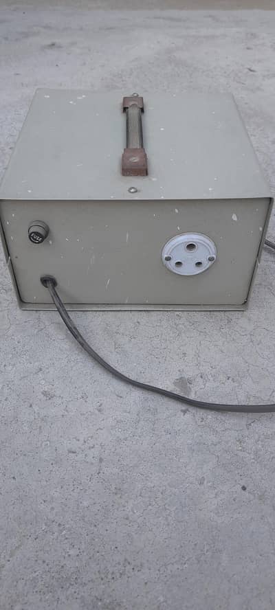 Stabiliser 2200 watt for sale