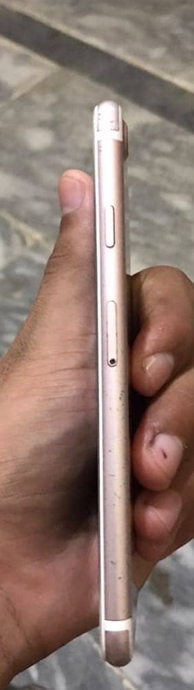 iPhone 7 128GB PTA Approved - Battery 100% - Rs 12000