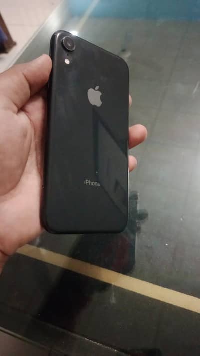 Apple iPhone XR