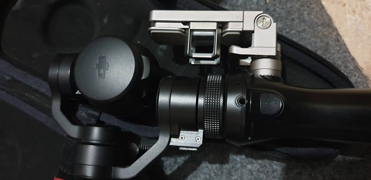 Osmo 4k gimal camera 0