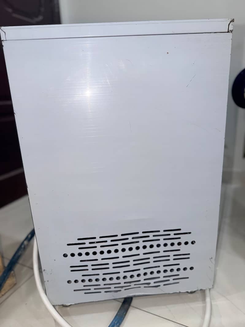 Ice Maker Machine 4