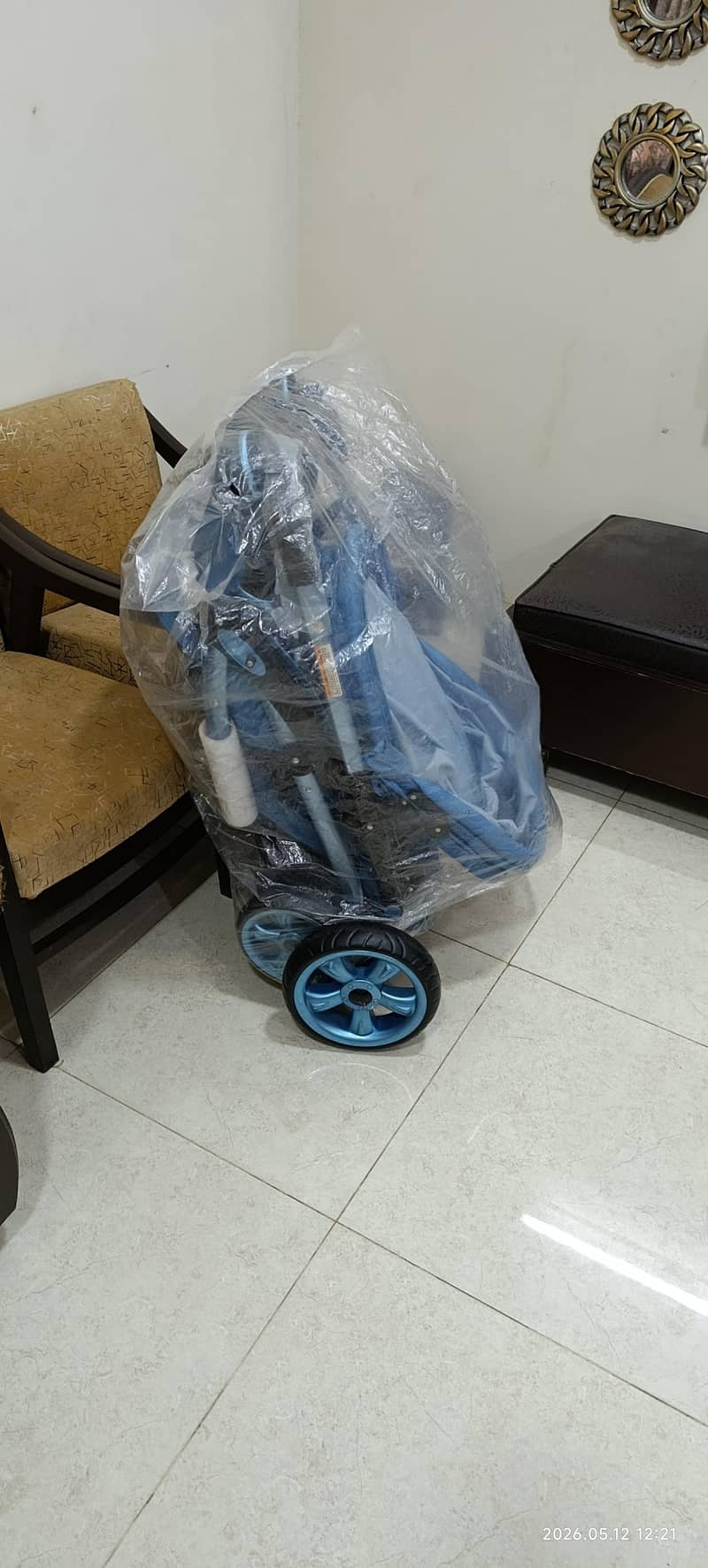 Folding Pram/Walker 7