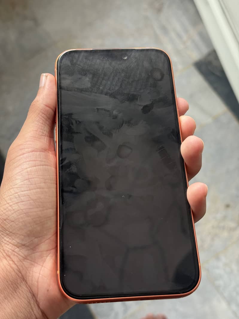 iPhone 17 Pro Max 4
