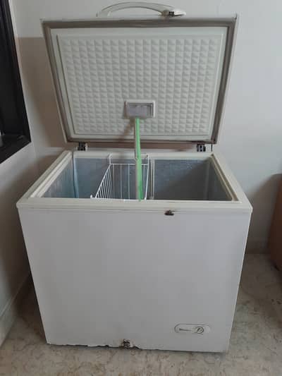 Dawlance DF-300P deep freezer