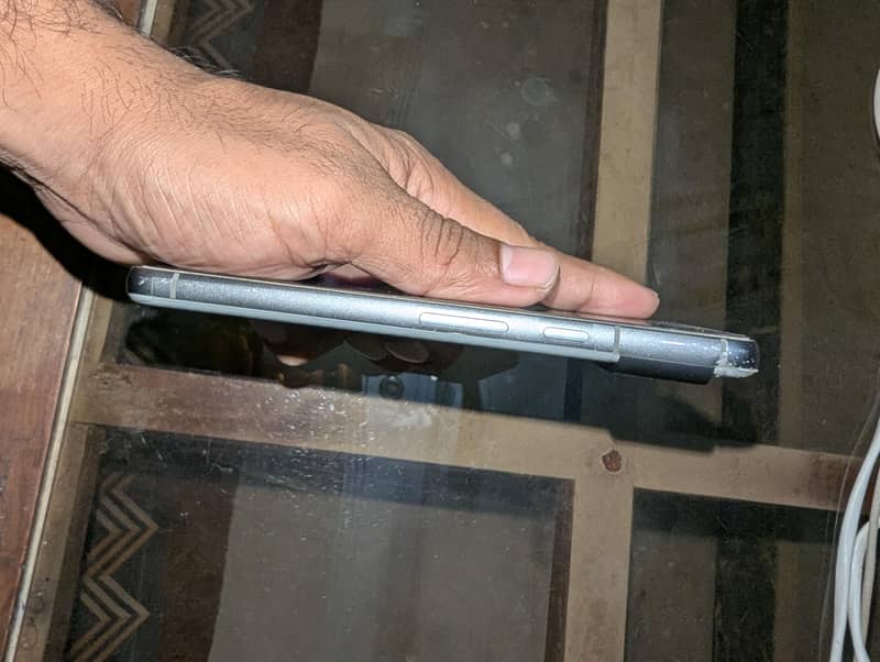 Google Pixel 8 3