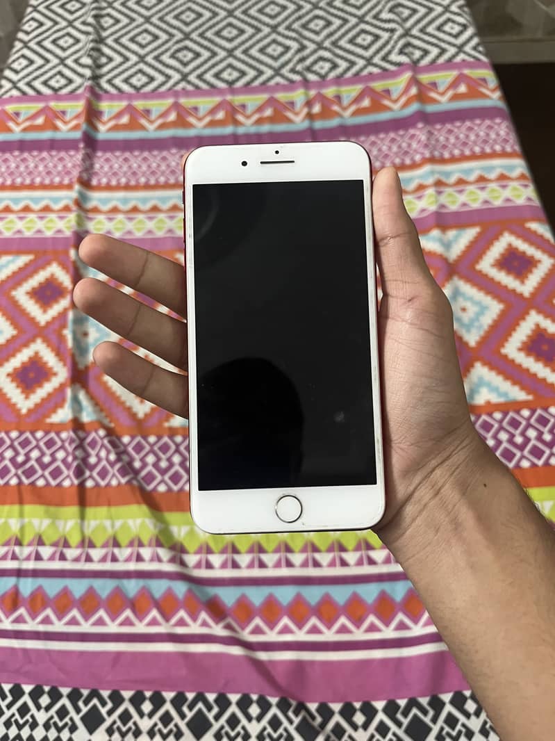 Apple iPhone 7 Plus 0