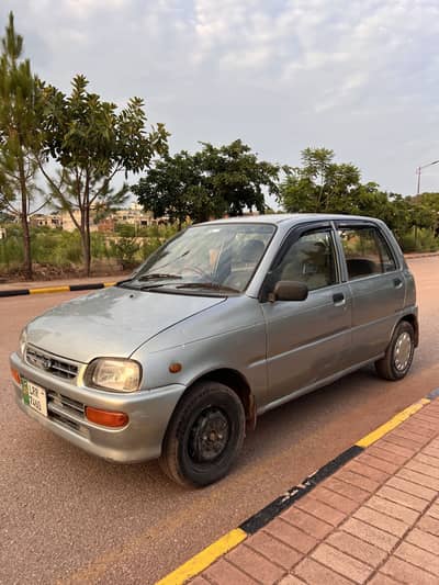 Daihatsu Cuore 2003
