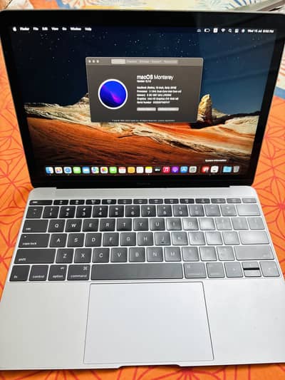 MacBook