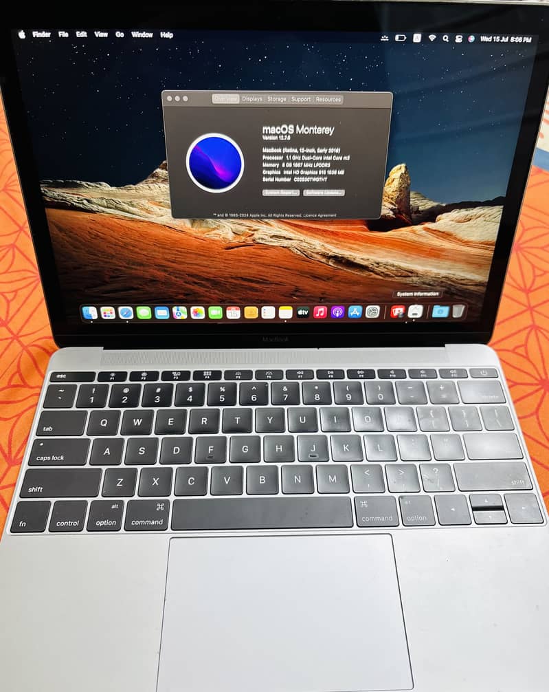 MacBook 2