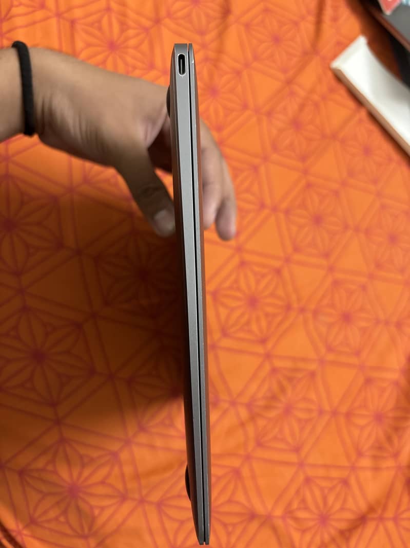 MacBook 3