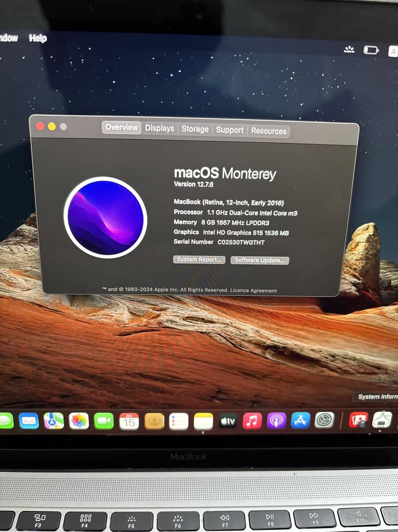 MacBook 4