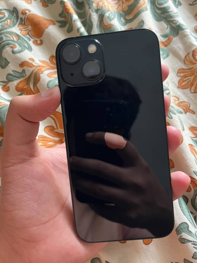Apple iPhone 13 0