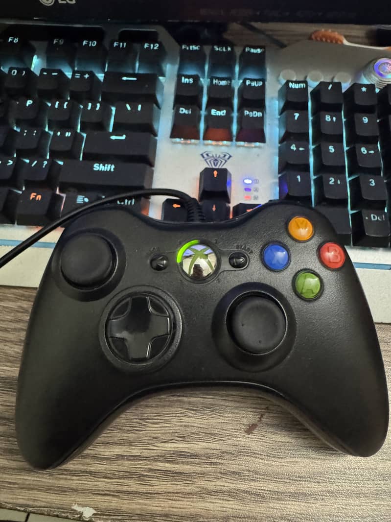 Xbox 360 wired controller 2
