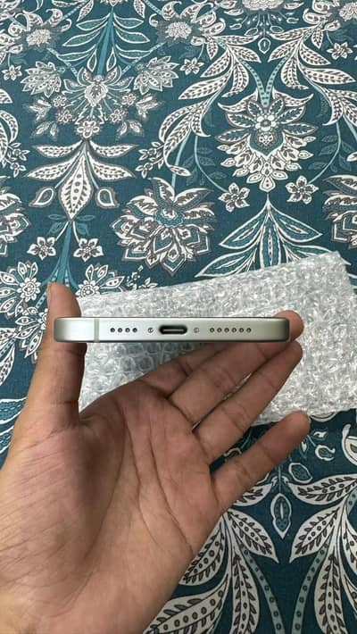 Apple iPhone 15 plus