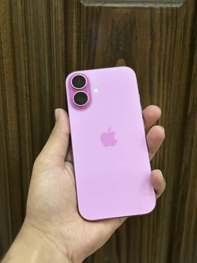 Apple iPhone 16