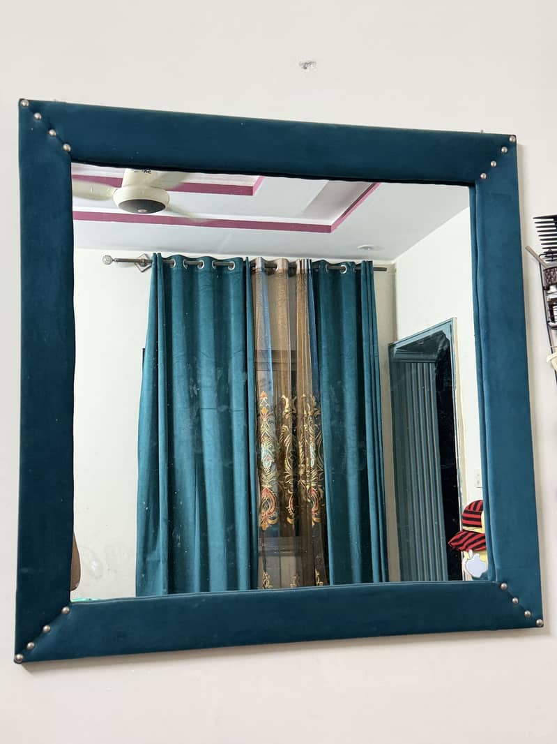 Bed with dressing table 1