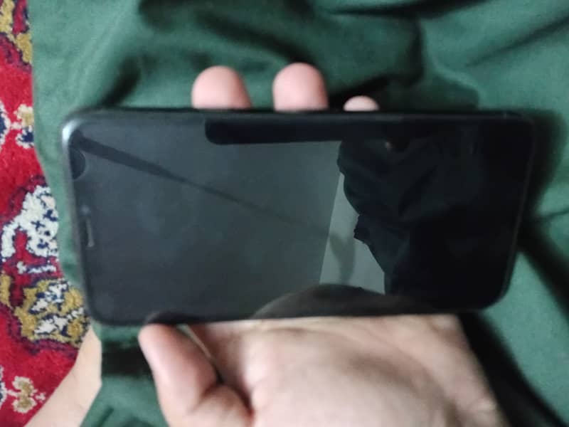 Apple iPhone 11 Pro Max 1