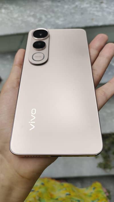 Vivo V50 Lite