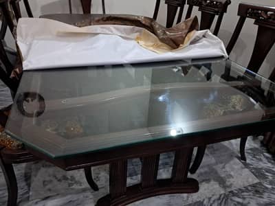 wooden 8 seater dining table (almost brand new)